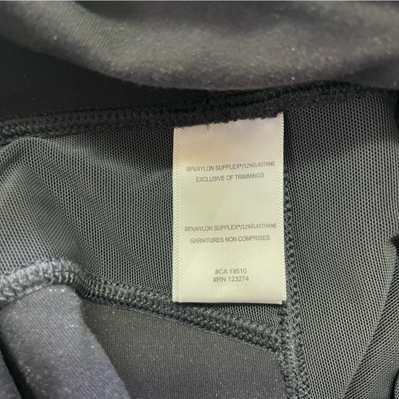 Lolë Black Cropped Athletic Leggings - Picture 7 of 11